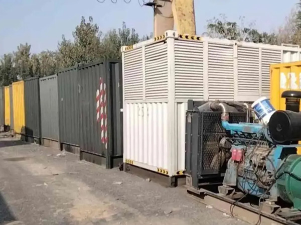 晋宁200KW柴油发电机机组每小时油耗是多少？